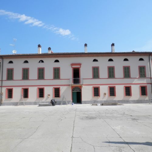 Villa Delfanti nach erfolgreicher Renovierung der Wände und Behandlung der aufsteigenden Feuchtigkeit.